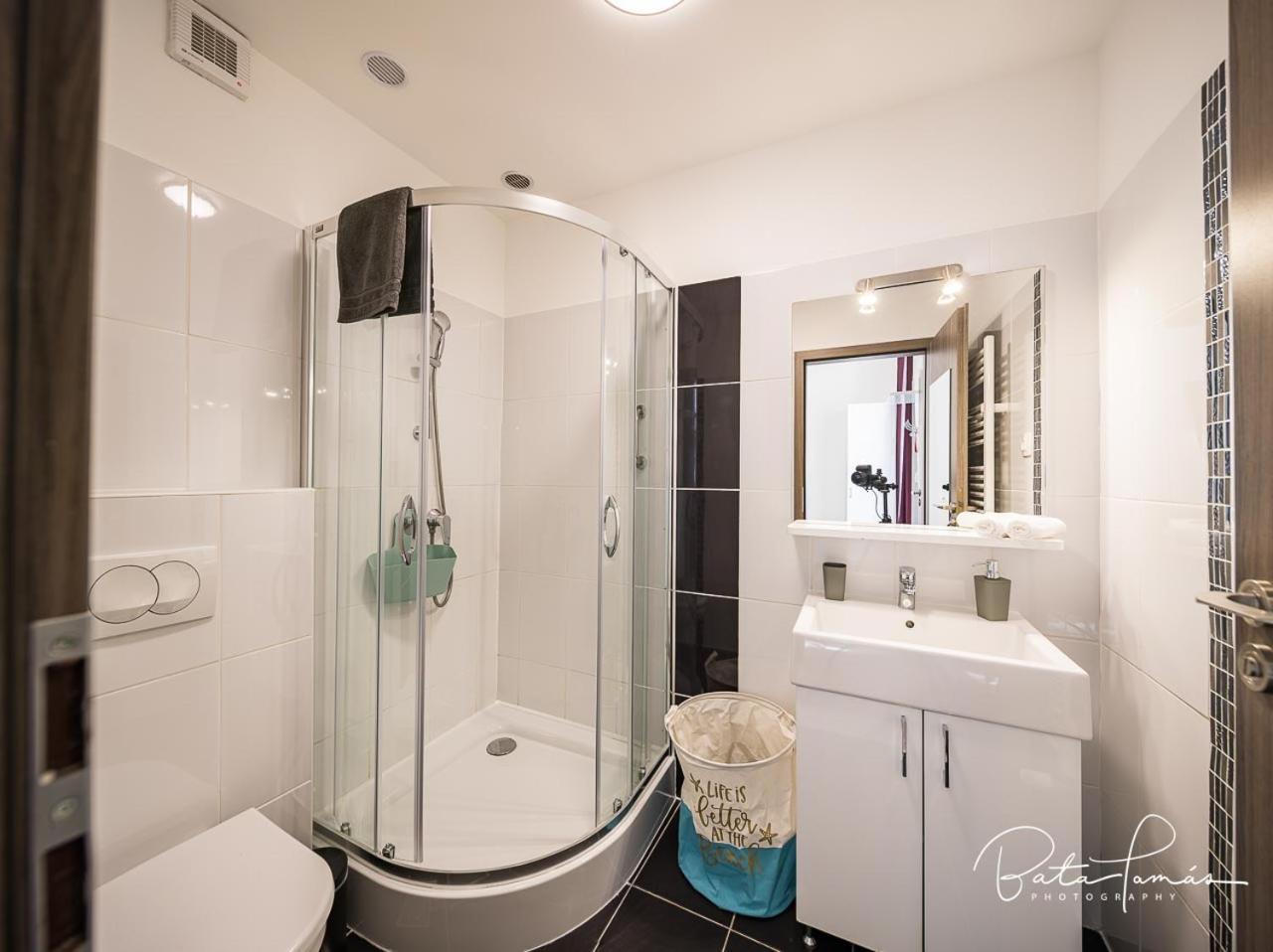 Trip And Hop Apartment บูดาเปสต์ ภายนอก รูปภาพ